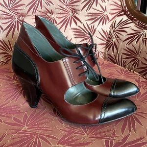 Dark Academia Oxford two tone Gothic Witchy Burgundy Heels 38 7.5